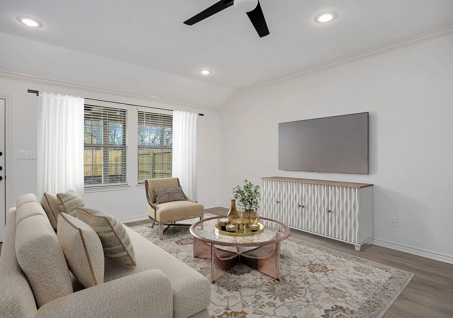 6806 CR 1215 — Photo 3