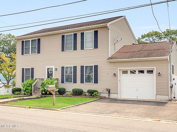 4th image of 500 Hardenberg Avenue