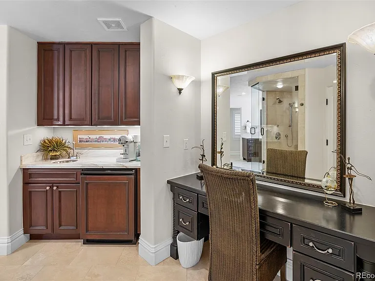 65L Ash St — Photo 28