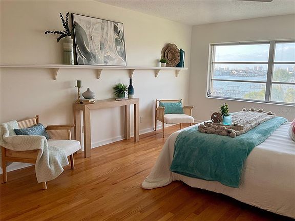 3rd image of 100 Bluff View Dr APT 308A
