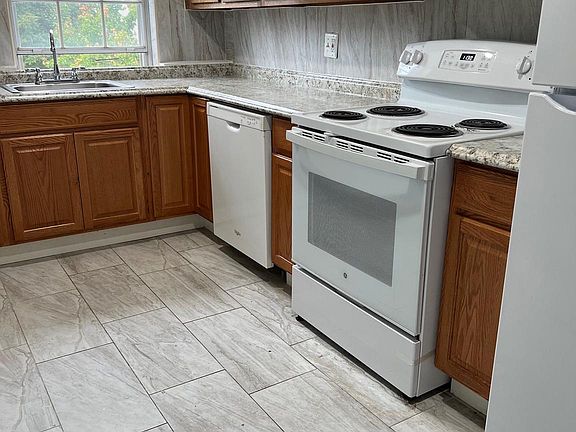 3rd image of 2909 Willston Pl APT 202
