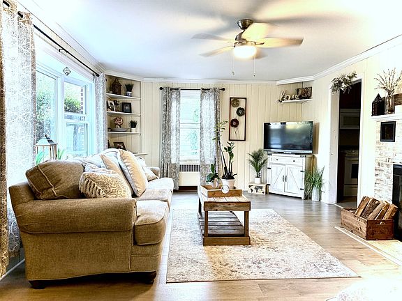 5th image of 605 Shore Rd