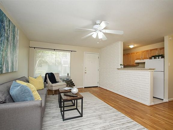 5th image of 2212 Morse St APT 2