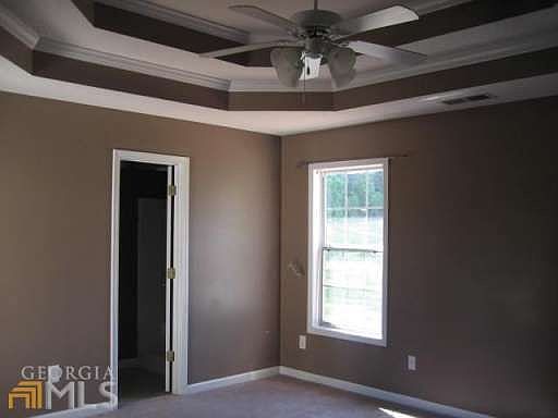 4th image of 135 Hidden Brook Ln
