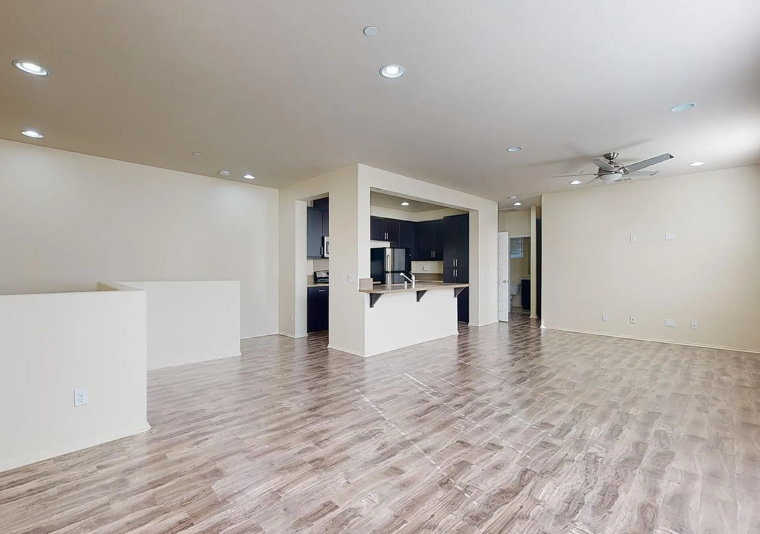 2 bed, 1128 sqft, $2,750 — Photo 4