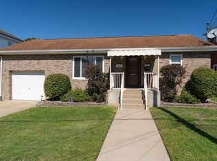 308 4th St, Glen Dale, WV