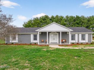 212 Oakland Dr, Sparta, TN 38583