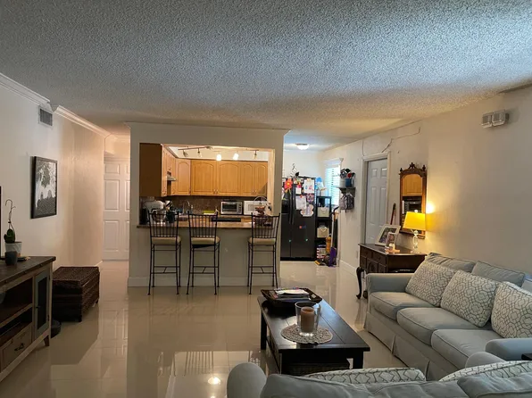 3265 Virginia St APT 10, Miami, FL 33133