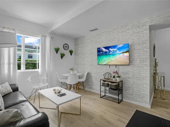 810 7th St Unit 107, Miami Beach, FL 33139