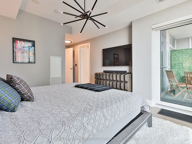 1 Yorkville Ave #4301 — Photo 20