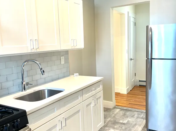 (undisclosed Address), Yonkers, NY 10704