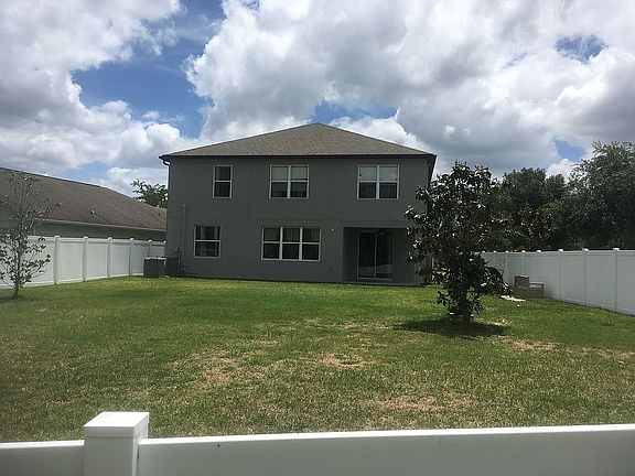 3rd image of 18424 Holland House Loop
