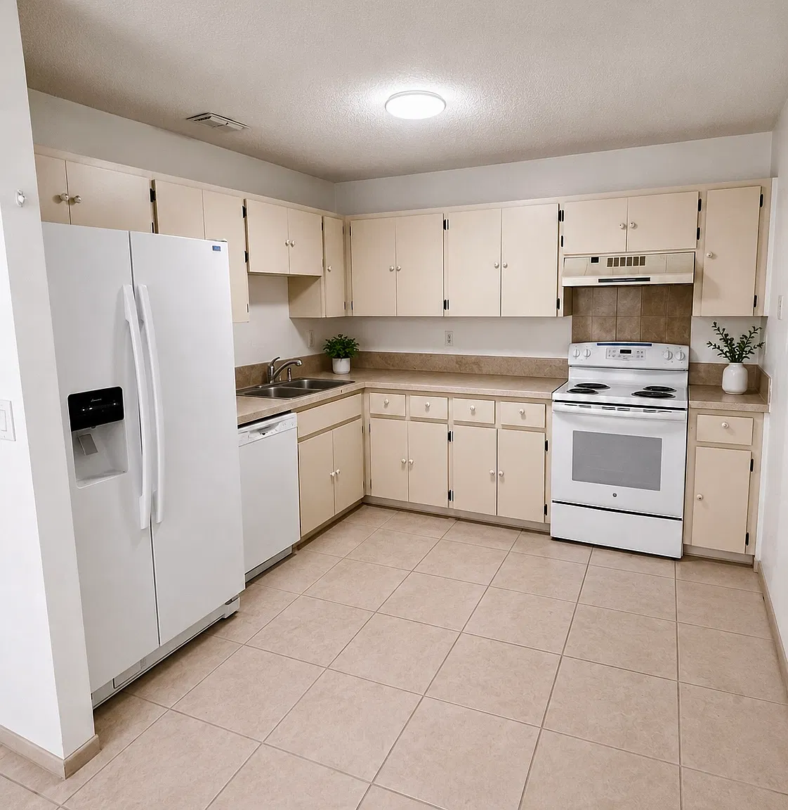 4 bed, 2.5 bath, 1814 sqft, $2,300 — Photo 1