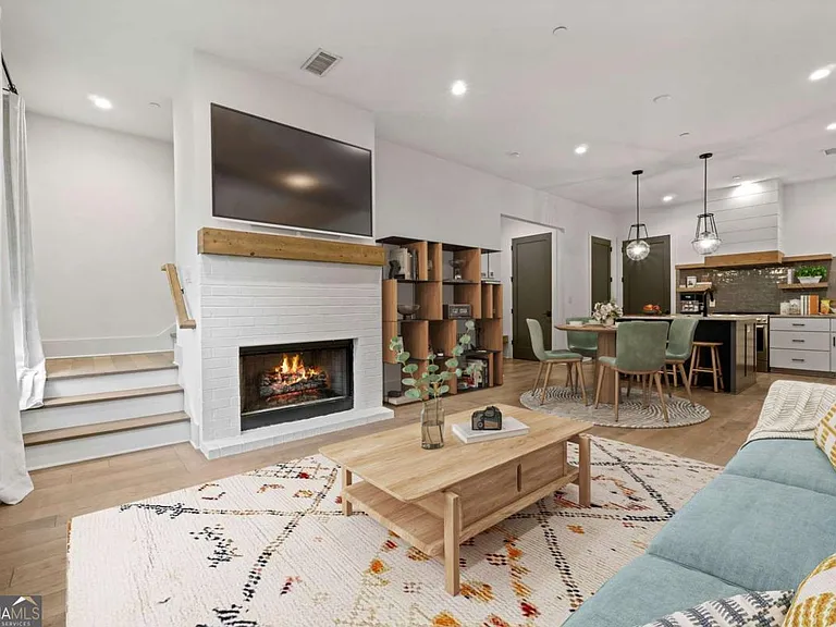 510 Heatherden Ave #E202-C — Photo 5