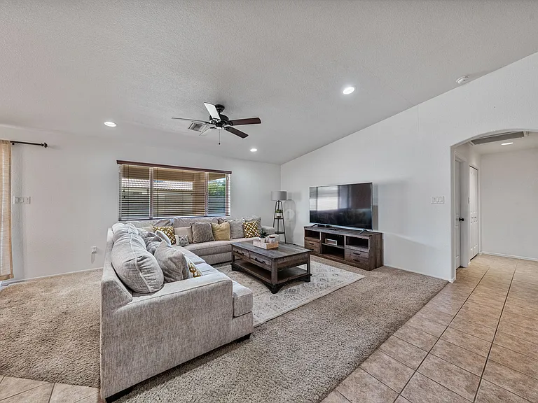 11569 E 24th Ln — Photo 18