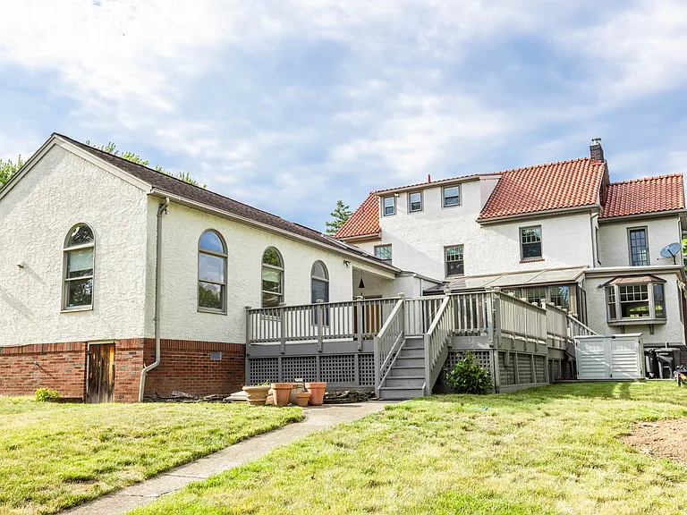 22 Serafin Pl — Photo 48