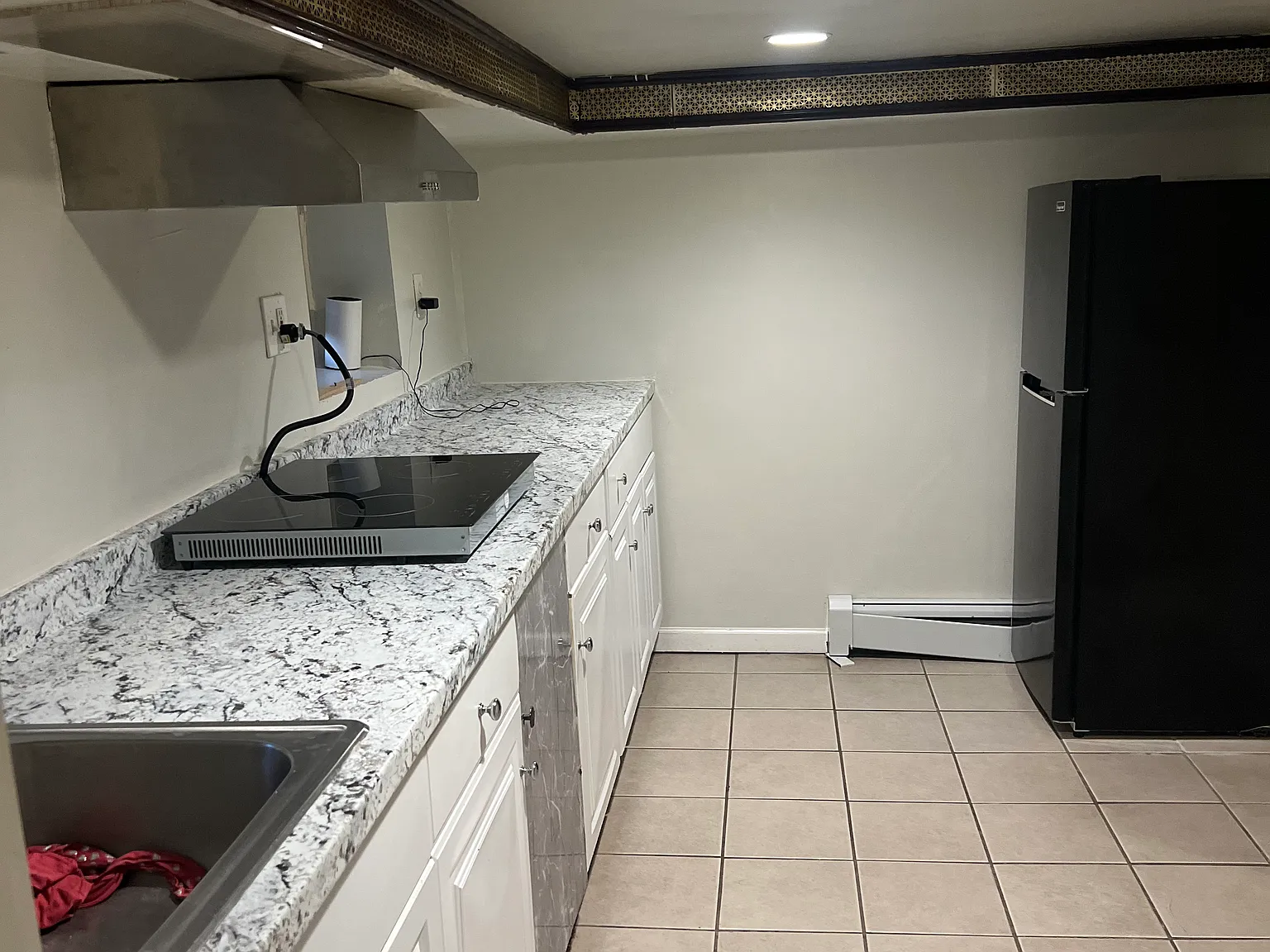 2 bed, 1880 sqft, $2,100 — Photo 2