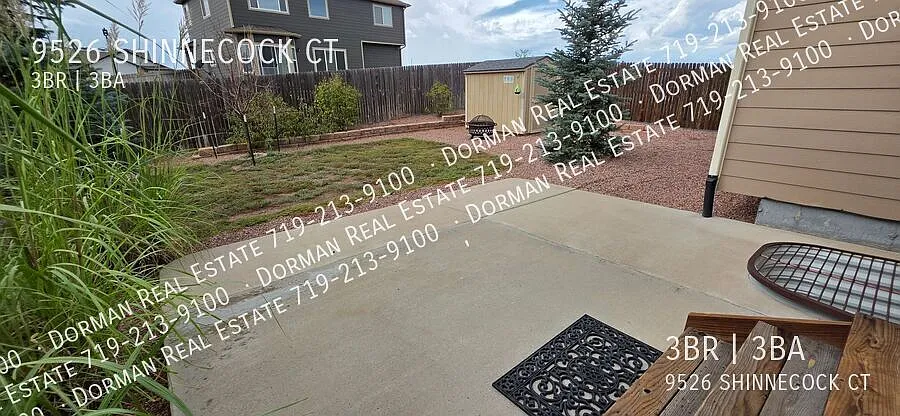 3 Bedroom + Loft + Unfinished Basement, 2.5 Bath Light and Airy Home with Central A/C in Woodmen ... — Photo 4