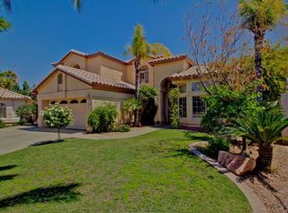 223 S Tiago Dr, Gilbert, AZ 85233