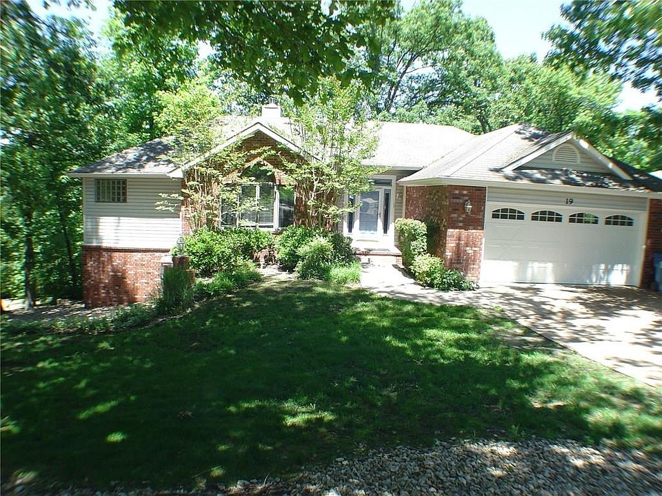 1st image of 19 Neffwood Ln