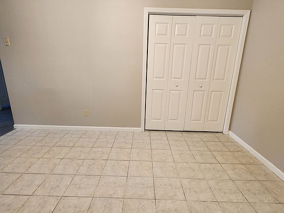 5th image of 978 N Franklin Ave #11206698
