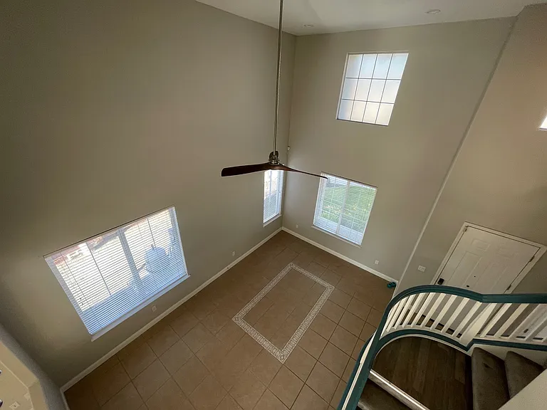 730 Sunlight Dr — Photo 13