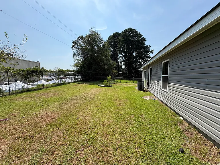 3706 Dovefield Ct — Photo 13