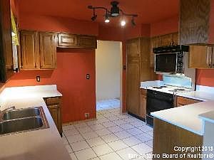 4th image of 13631 Pebble Oak Dr