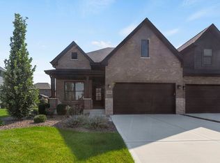 16500 Kayla Dr, Lemont, IL 60439