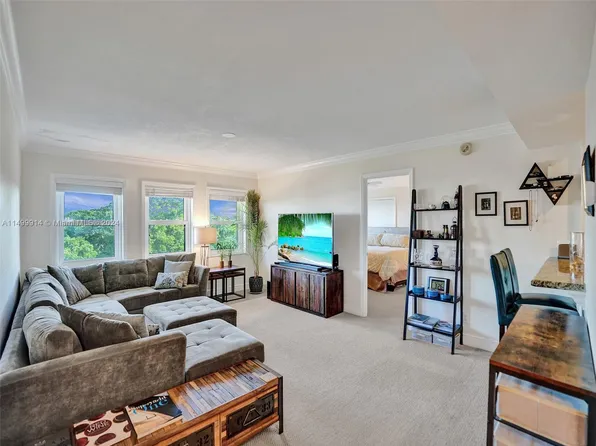 615 NE 12th Ave APT 409, Fort Lauderdale, FL 33304