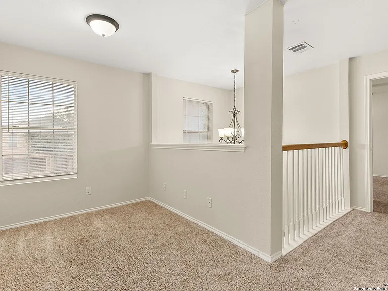 7403 Concerto Dr — Photo 12