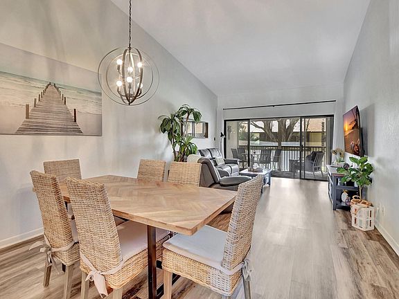 5th image of 2027 SW 15th Street #178
