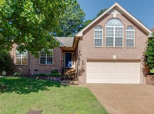 7283 Sugarloaf Dr, Nashville, TN 37211