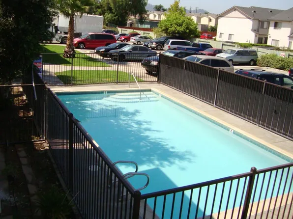 569 Greenfield Dr, El Cajon, CA 92021
