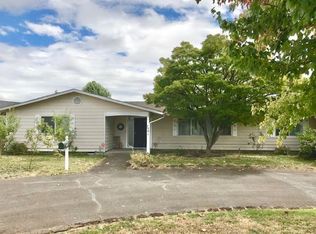 750 Diamond Hill Rd, Harrisburg, OR 97446