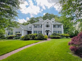 34 Old Planters Rd, Beverly, MA 01915