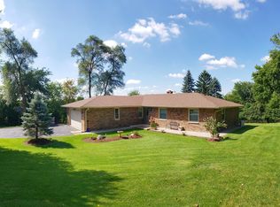 984 Bruce Dr, Elgin, IL 60120