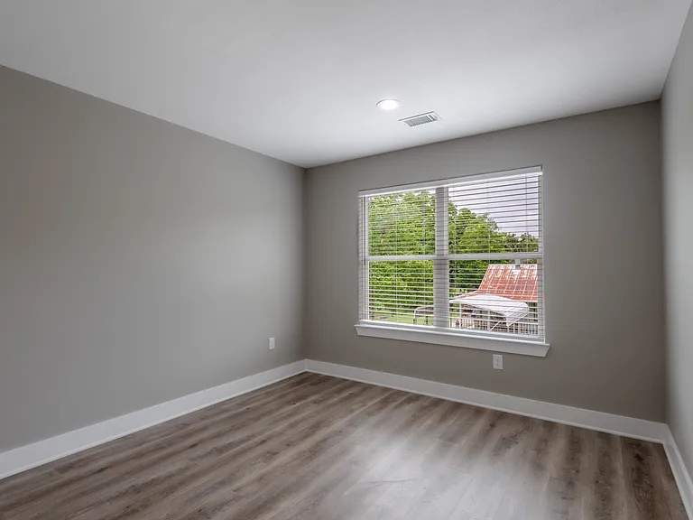 140 N Shady Oaks Dr — Photo 23