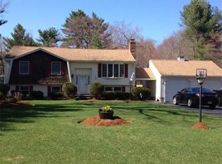 14 Shane Ln, Billerica, MA 01821