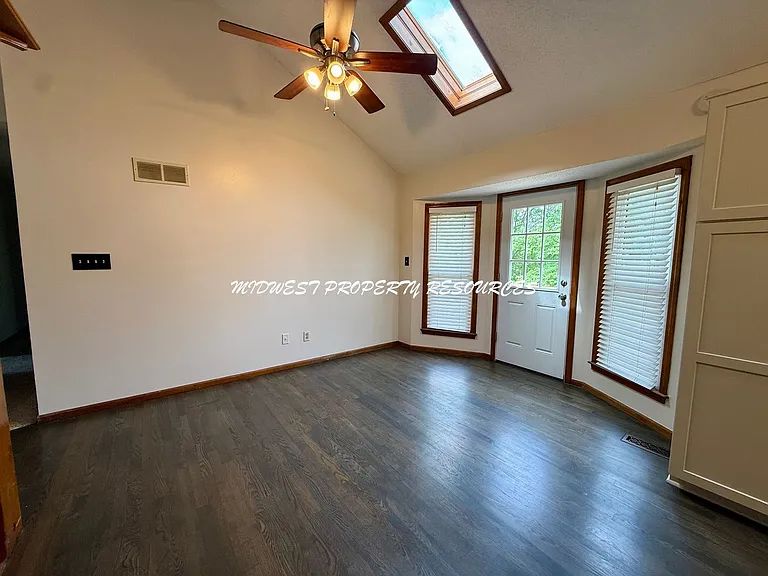 1100 NE Ball Dr — Photo 8