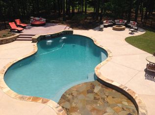 620 Keystone Ct, Fayetteville, GA 30215