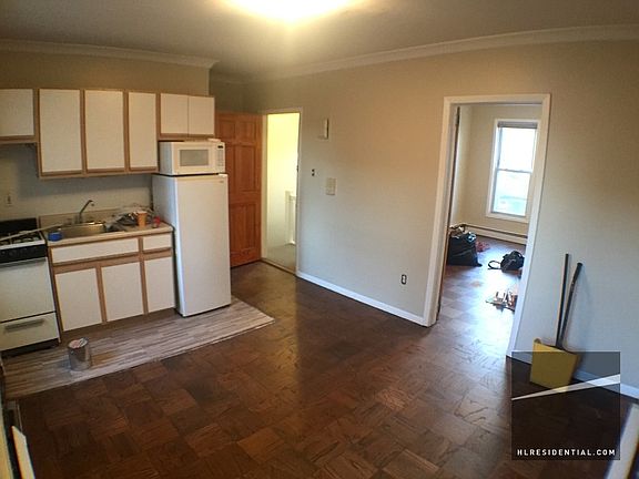 3rd image of 2513 23rd St #2