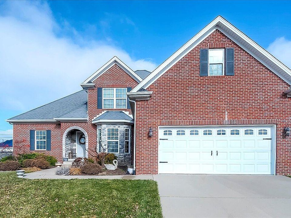 1st image of 104 Blue Jay Way
