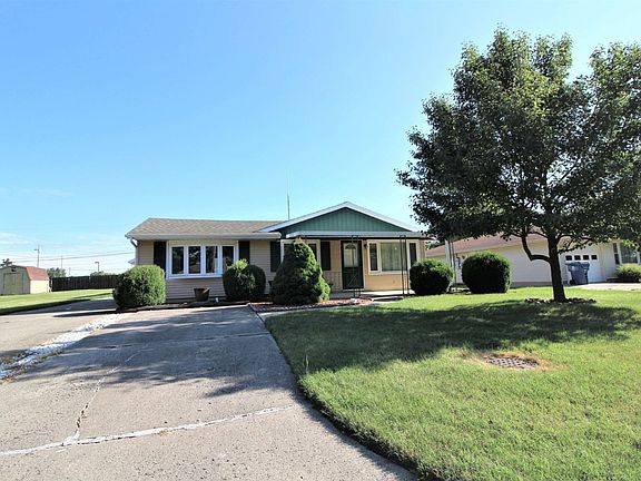 2nd image of 1511 Aberdeen Ln