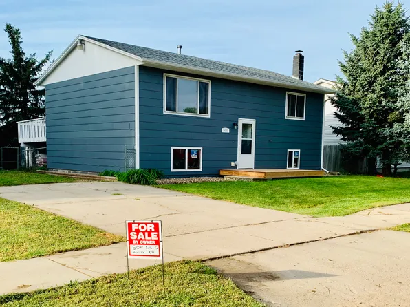 5041 Saturn Dr, Rapid City, SD 57703