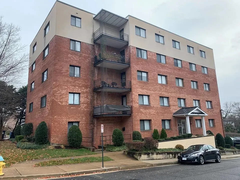 Lee Heights Apartments