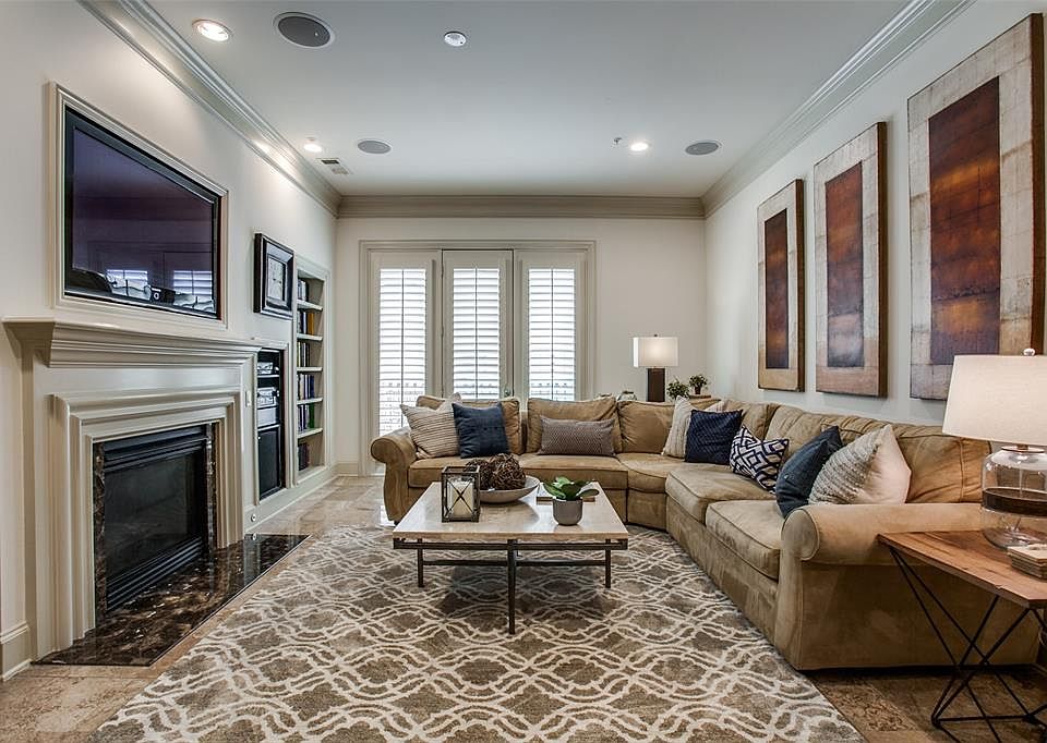 1st image of 2848 Woodside St #3B