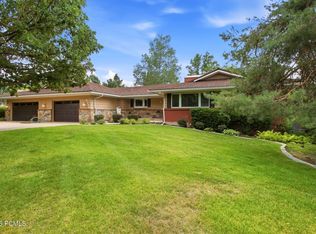 2120 E Applewood Ave, Holladay, UT 84121