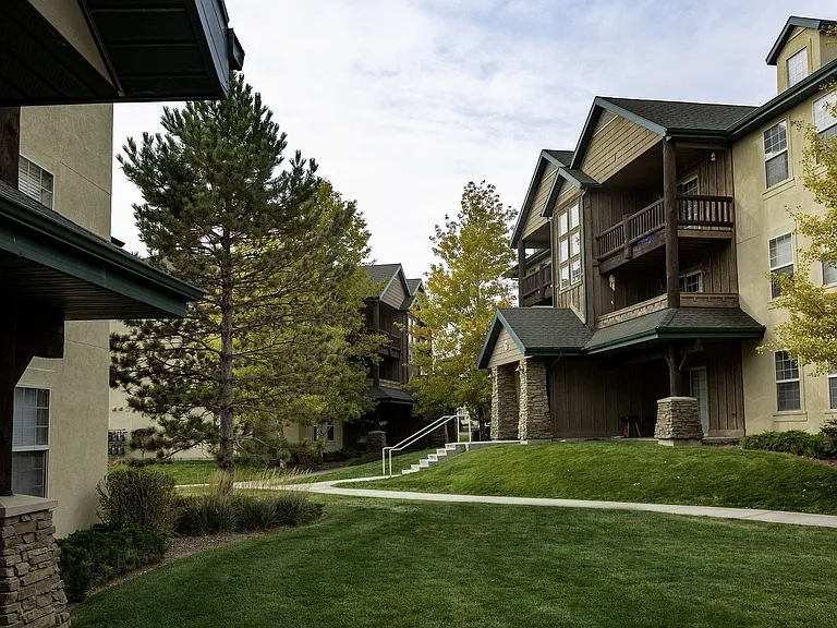 Sunset Ridge — Photo 4