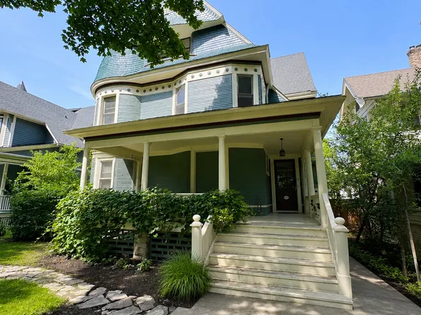 1232 Hinman Ave #3, Evanston, IL 60202